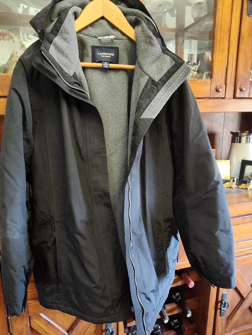 Lands' End Woman's Black Hooded Squal with Gray Fleece Lining